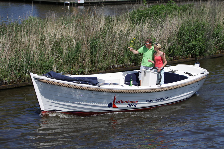 RiverCruise-23-Sloep-huren-in-Friesland-Hindeloopen